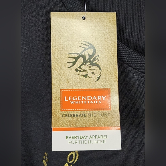 Legendary Whitetails black long sleeve T with gold foil deer design Large NEW - Picture 6 of 6